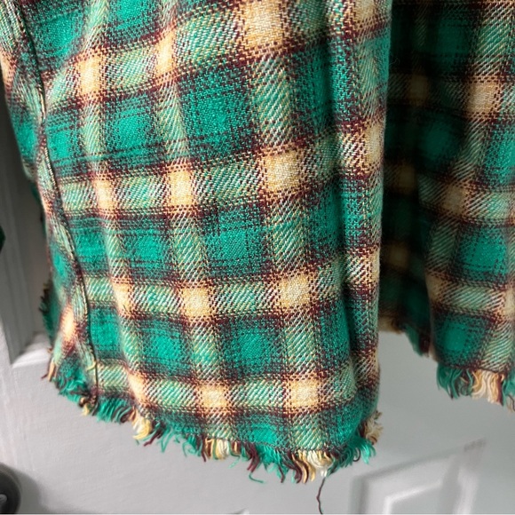 NWT XL BDG green flannel plaid Shacket/shirt with raw seam/hemline - Picture 13 of 16